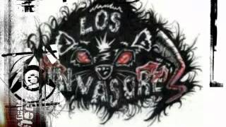 los invasores - al derecho y al revéz