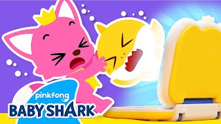 [ NEW] Baby Shark is trapped in the Computer! | Baby Shark Toy | Pretend Play 