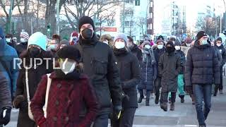 Germany: Hundreds protest against vaccine mandate and COVID restrix in Berlin