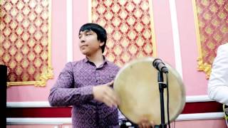 Husniddin Muhiddinov Eslagin jonli ijro to'yda 2017