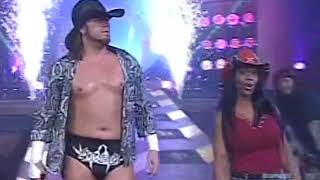 Gail Kim vs Jackie (Arm Wrestling)