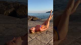 Get RIPPED Beach Abs In 5️⃣ Moves (The last one is the real burner ) #abroutine #abworkout