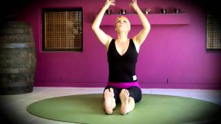 Yoga - Gentle, seated warm-up Flow - Shake Your Buddha