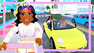 *New* Royale High City Update! It Has Cars! Cell Phone Stores, Cheerleaders and more!