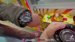 JUST PUSH IT CLAW MACHINE