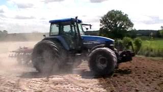 NH TM 130 & Quinvogne APX trailed disc