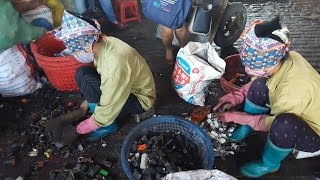 Tác hại không ngờ của những bình ắc quy hỏng của các xe đạp điện