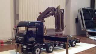 MAN TGX mit Palfinger Ladekran PK100002 (1:14,5) Erste Bewegungen