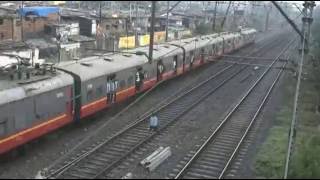 Timelapse of open defecation along Mumbai local train tracks