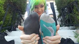 Dirty, sweaty socks and soles | QHD