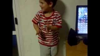 baila feli y delfi nene malo 2!!!!!!!VID-20121126-00009