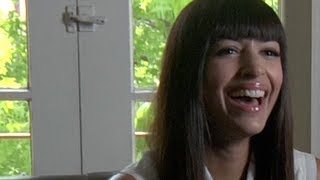 DP/30 Emmywatch '12: New Girl, actor Hannah Simone