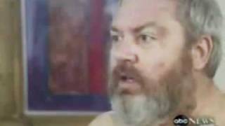 اخلع ملابسك كليا قبل دخول الكنيسة