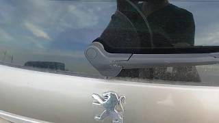 Peugeot 308 SW (Пежо 308 СВ) Замена амортизаторов в заднем стекле