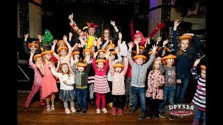 Детская дискотека с одноклассниками в кафе Друзья / Чи Полина