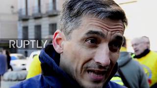 Spain: Protesting firefighters threaten to strike if demands not met
