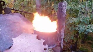 The furnace operates waste oil. Горелка на отработанных маслах.