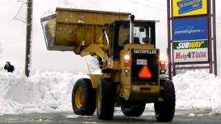 Cat 924F Piling Snow
