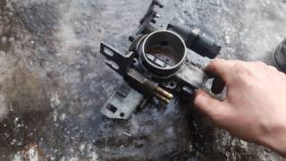 Чистка дроссельной заслонки и клапана ЕГР Opel vectra B