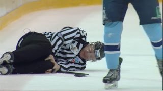 Лайнсмен Садовников получает травму и не может продолжить игру / Linesman leaves with injury