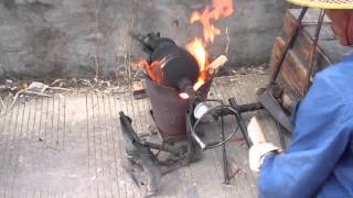 Chinese Traditional popcorn making