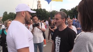 Украинским активистам в Славянске на празднике Блока Порошенко не давали слова