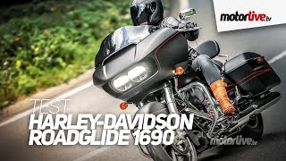 TEST | HARLEY ROADGLIDE 1690 - Le retour du nez de requin !