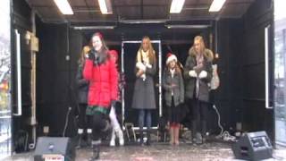 Jennifer Solórzano - Santa Claus is coming to town i Julstjärnan 2010