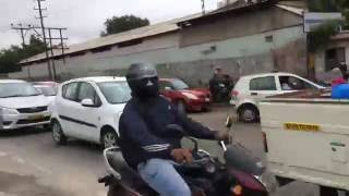 CM kCR struck in traffic... Angry on traffic SI