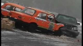 Crash Three Kopeyki vs Mercedes / Краш 3-х "Копеек" и Мерседеса