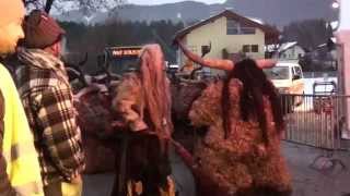Perchten beim Schwoicher Perchtentreff