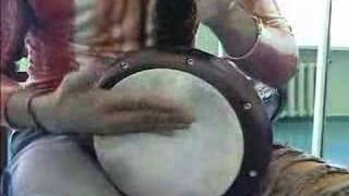 Abdel Kadir shows some finger strokes on fiberskyn darbuka