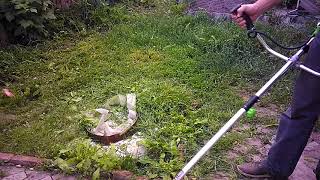 Электрокоса Foresta FS-20 в работе