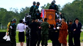 Former Navy Seal dies during Thailand cave rescue