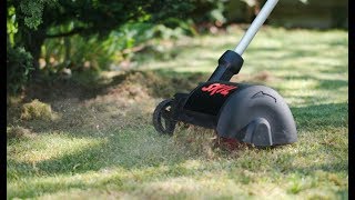 Skil 0701: Démousseur électrique compact permettant de retirer efficacement la mousse des pelouses