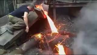 Man Slaps hot  Molten Iron । Watch Leidenfrost effect in action