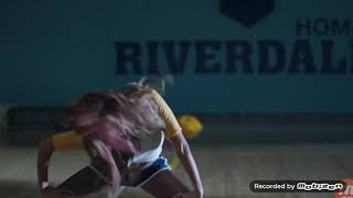Riverdale 2x16 Cheryl watched Toni dance scene