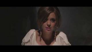 Shana P - Regarde moi (Official Video) CLIP