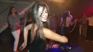 لا تفوت الفيديو انظر ما يحصل على الة المزود التونسية(2016) arab turky --tunisien dance chaw