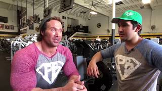The Titan Mike O'Hearn is teaching some of his techniques thru the chest workout