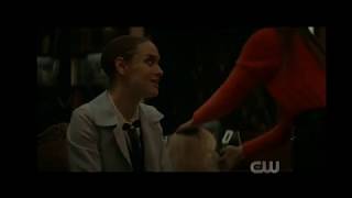 Batwoman 1x11- Beth disguises herself as Alice