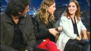 No programa do jô....Lívia de Bueno ensinando Nam-myoho-rengue-kyo