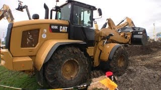 The New Cat 938K In Wet Clay