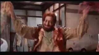 Great Qawwali Song from Bollywood with Amitabh Bachchan