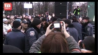 Жжгёт! ☢ ЖЕНА 3-х ШАХТЁРОВ выДАЁТ на Антимайдане! Луганск