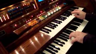 Lowrey Legacy Organ "Fly me to the Moon / Days of Wine and Roses