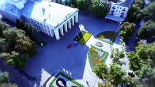 Прапор України із квітів з'явився на Театральній площі Полтави
