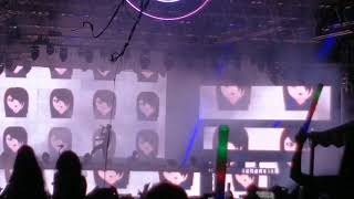The Chainsmokers LIVE at Mumbai Road To Ultra -break up every night