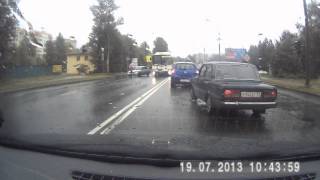 Последствия ДТП Великий Новгород ул Нехинская 19.07.2013