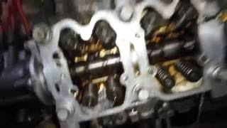 SUBARU EJ18S ( EJ20) КАК ЛЕГКО Рассухарить клапана.Замена маслосъемных колпачков